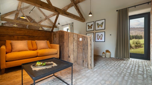 The kitchen and dining room at Hop Kiln Cart Barn, Herefordshire